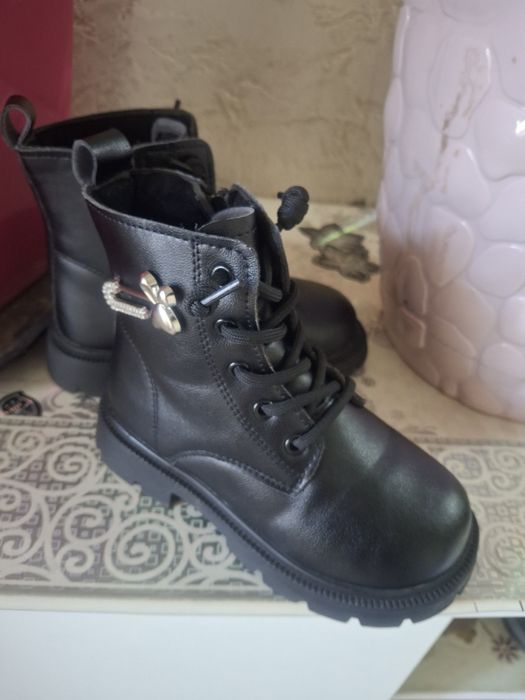 Модные зимние ботинки