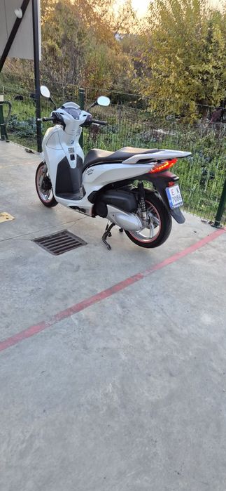 ХОНДА Sh 300 Honda Sh 300