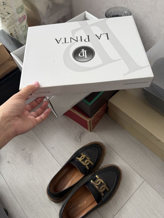 Продам лоферы 37 размер