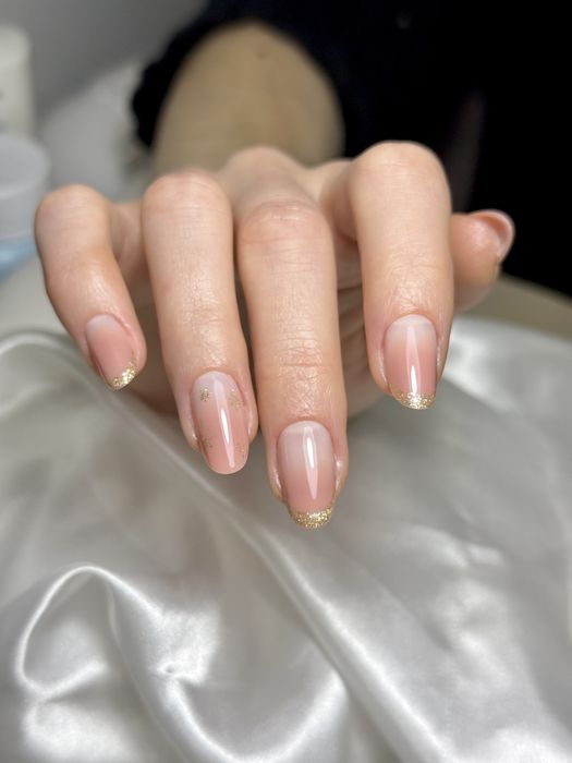 Servicii manichiură/Targoviste