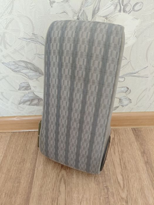 подлокотник 124 кузов Мерседес