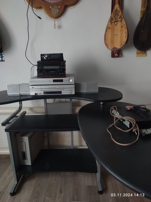 Компютерныи стол