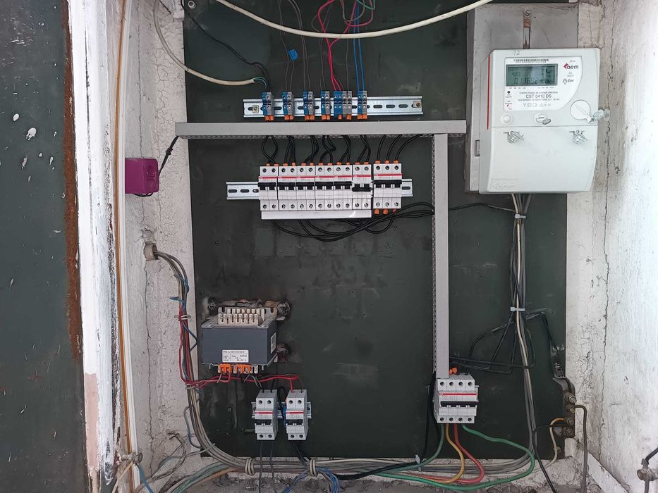 Electrician autorizat ANRE, gr.4 A+B, firma autorizata joasa tensiune.