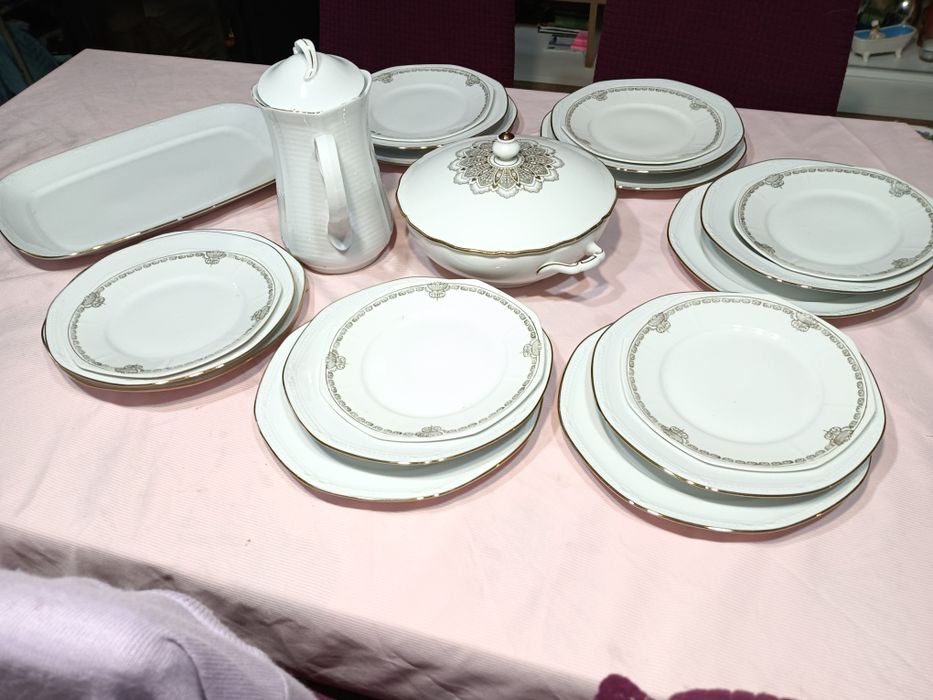Баварски сервиз нежен снежно бяло