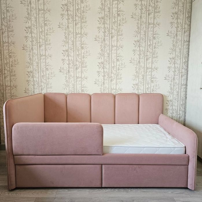 Деткая-подростковая мягкая кровать