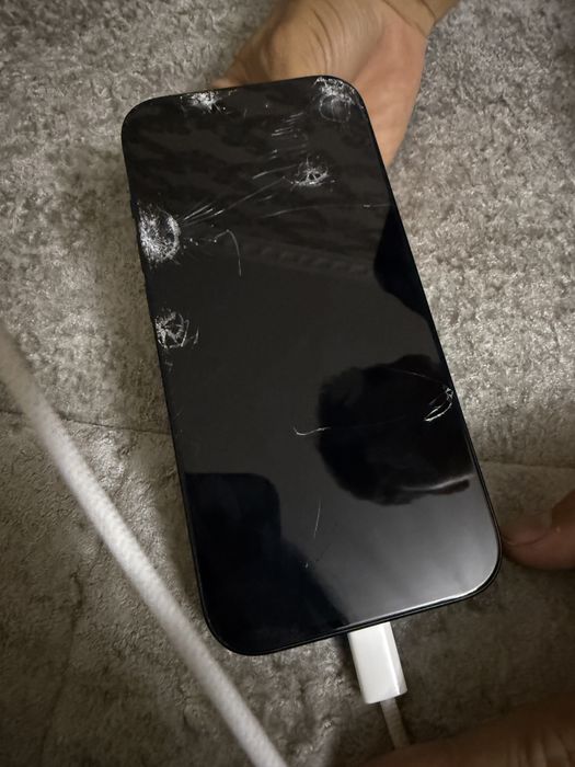 iPhone 15 с гарантием