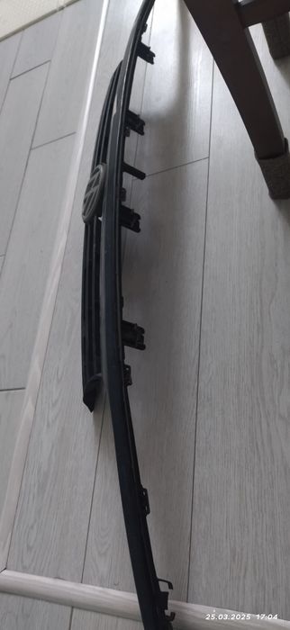 Продам решетку радиатора.