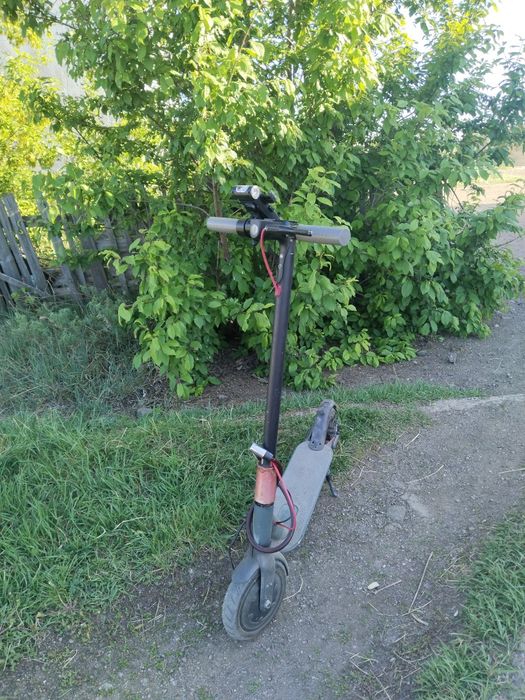 Продам электросамокат