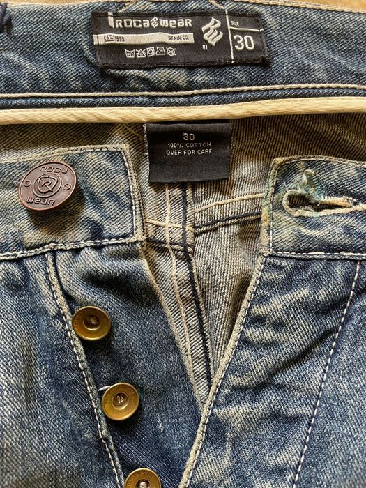 Blugi Rockwear ca noi