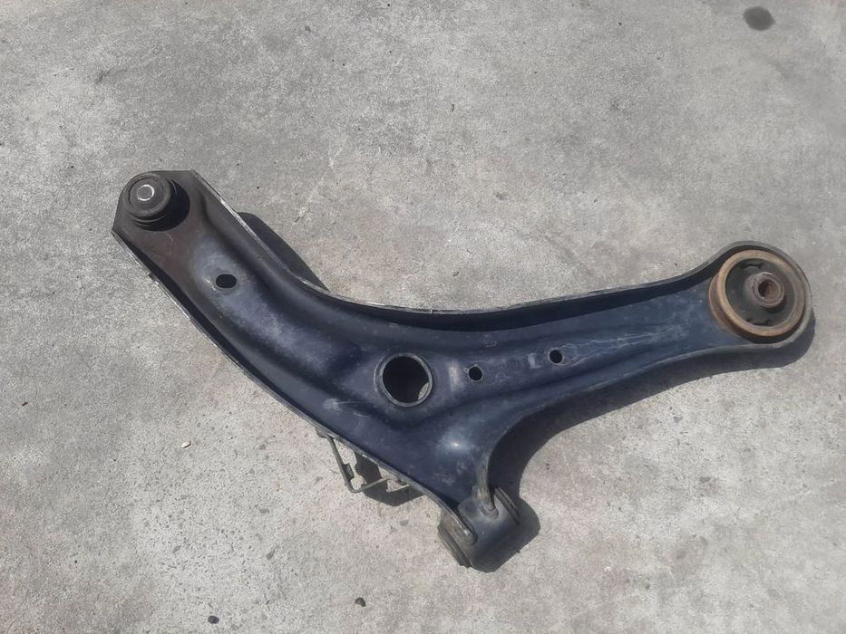 brat bascula stanga fata  mazda 2 de 1.3b