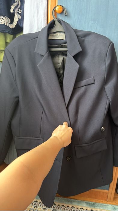 Пиджак по 5000 тенге