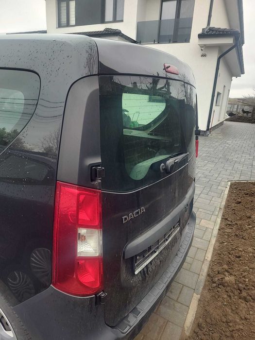 Dacia Dokker avariat