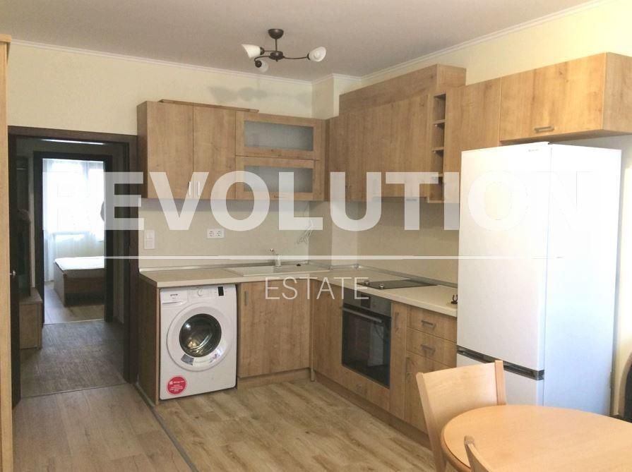 Двустаен апартамент в района на Лятно кино Тракия!