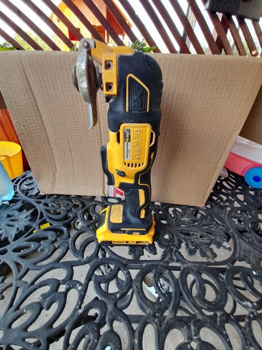 Multifuncțional dewalt model bruslhess