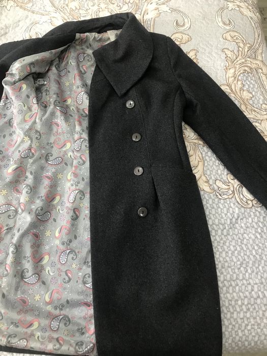 Пальто осень продам