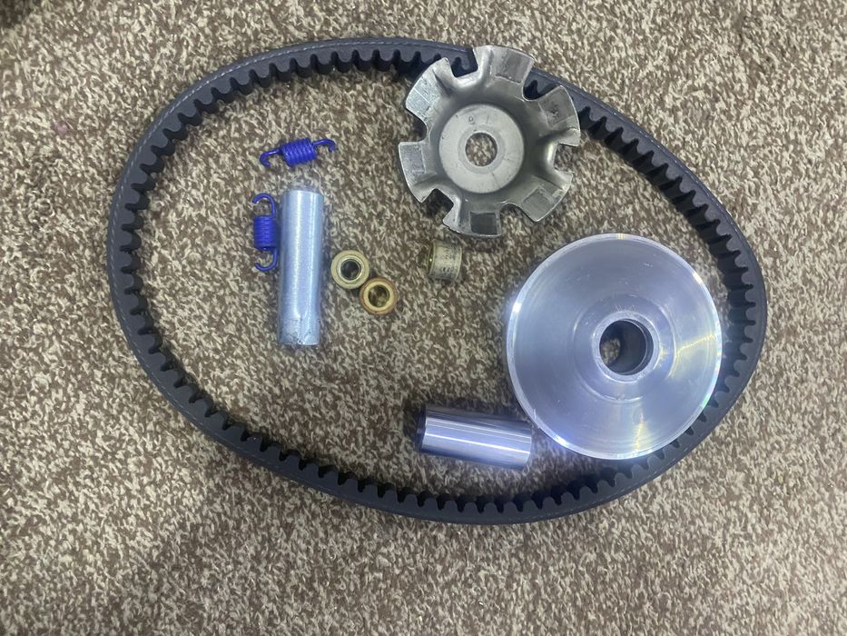 Skuter variatr remen