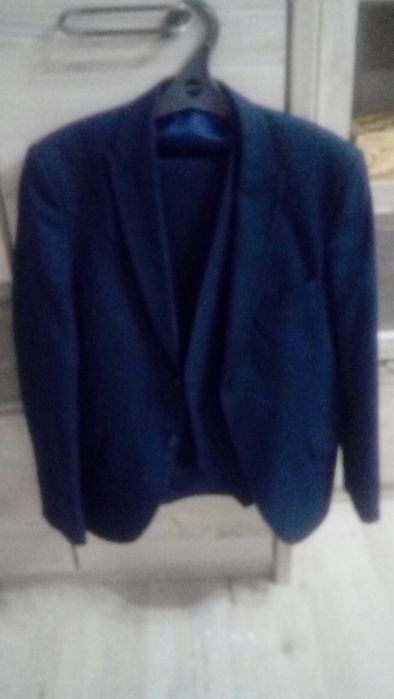 Костюмы тройки..