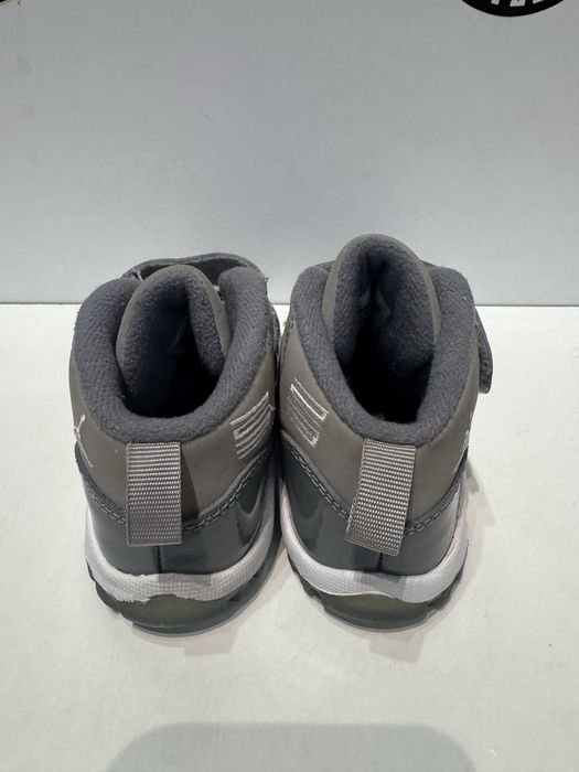 Детски маратонки NIKE AIR JORDAN 11 RETRO . Номер 23.5