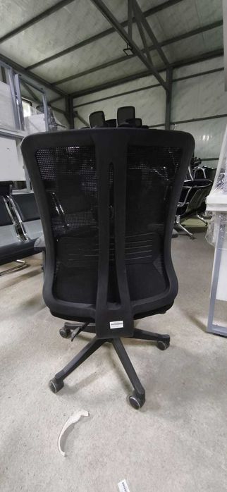 Офисное кресло B853\Black