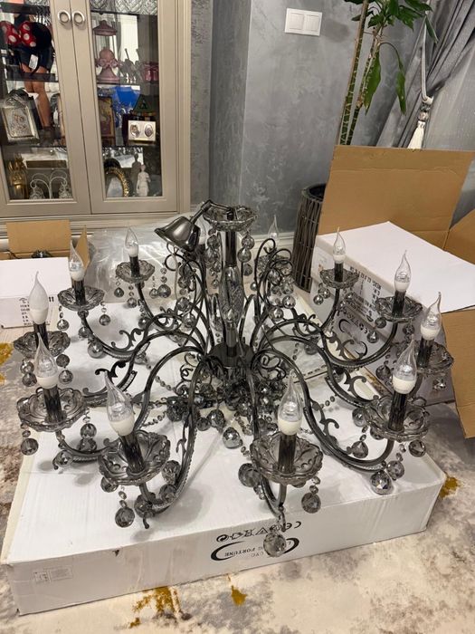 Lustra candelabru