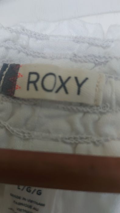 Бели маркови дънки