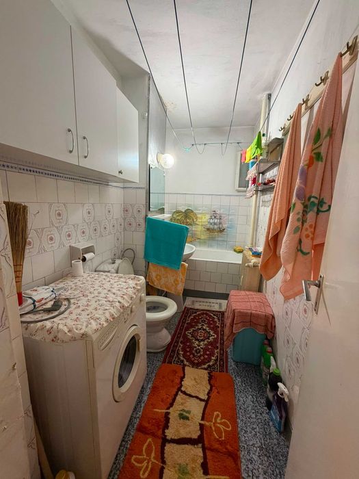 Apartament cu 3 camere 80mp în zona Vlaicu, Arad
