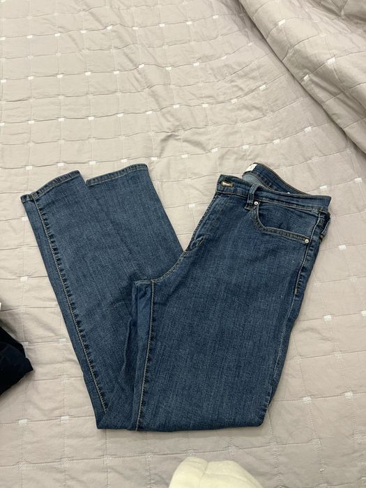 Джинсы и рубашка