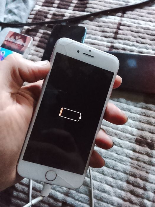 Продам Айфон 7 на 32 гб
