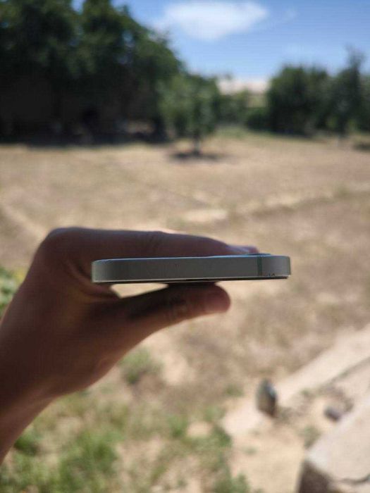 Iphone 12 ideal holatda