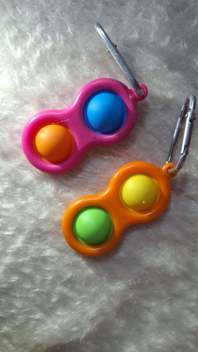 Двойни симпъл димпали цена 3лв  .Забавни за игра и колекциониране