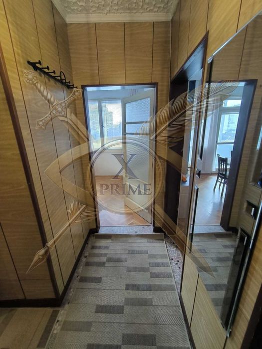 Тристаен апартамент в Колхозен Пазар! 2408922