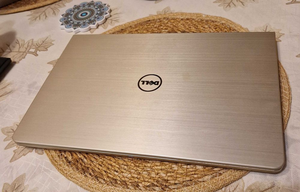 Лаптоп  DELL  Vostro14