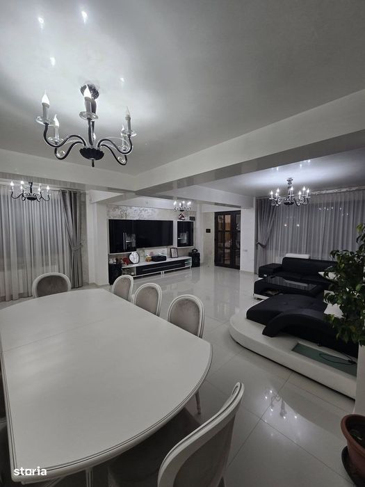 De Vanzare Casa zona Chercea
