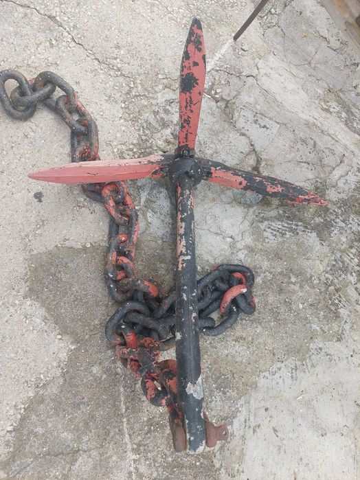 Котва с верига стара