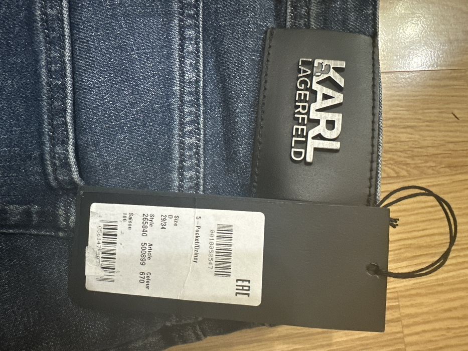 Джинсы Брюки Джинсы