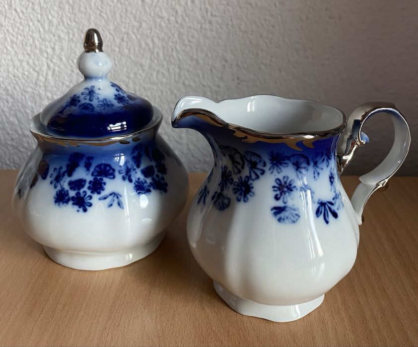 Serviciu cafea  Apulum, portelan cobalt cu argintiu, 18 persoane, nou