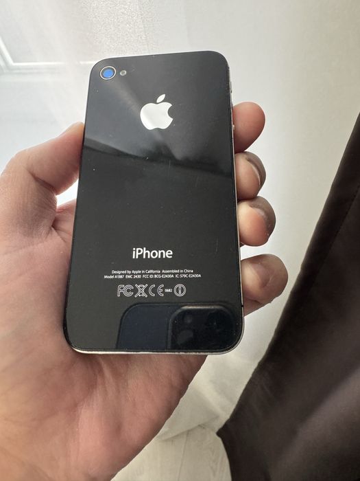 Iphone 4s в отличном состоянии