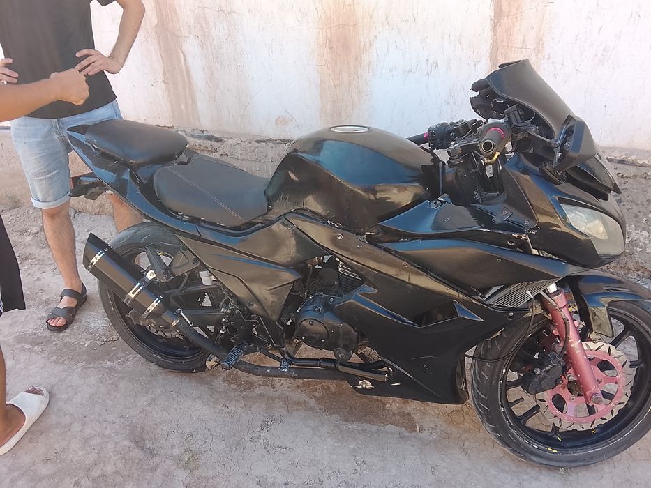 Kawasakaki 200cc