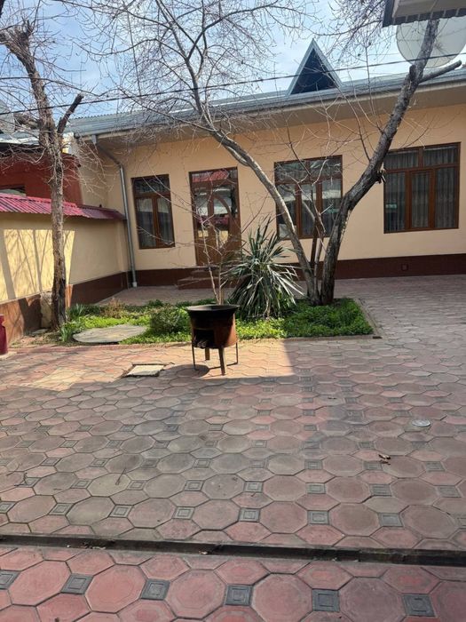 Assalomu alaykum Uy sotiladi 3 sotix 4 xona yunusobot tumani otchopar