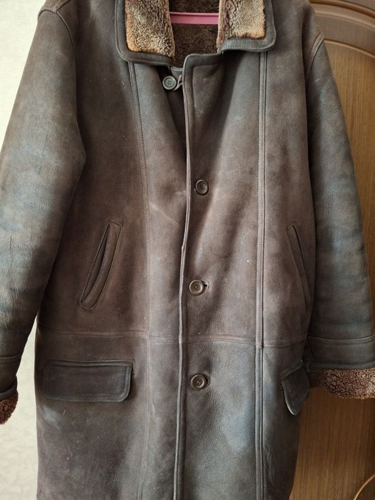 Дубленка   коричневого цвета, б/у