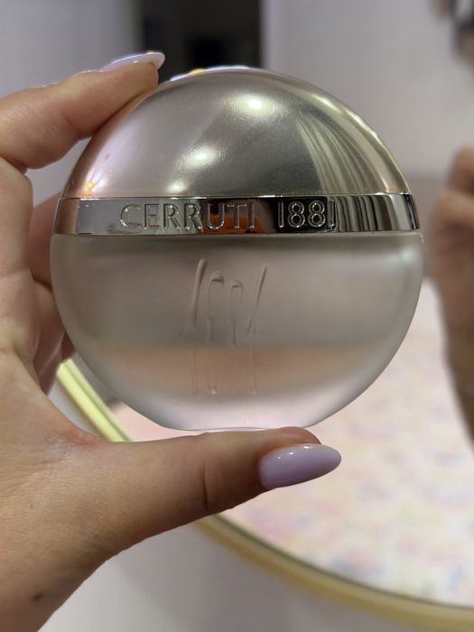 Продам парфюмы в остатках