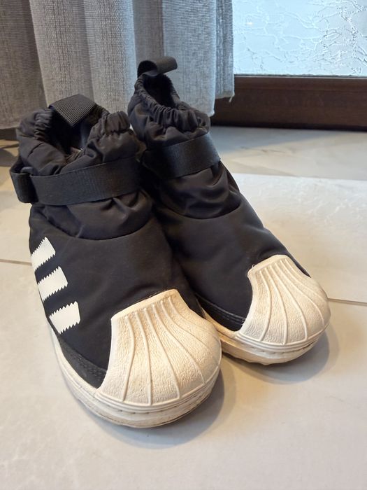 Ботушки Adidas,чисто нови,обути два пъти