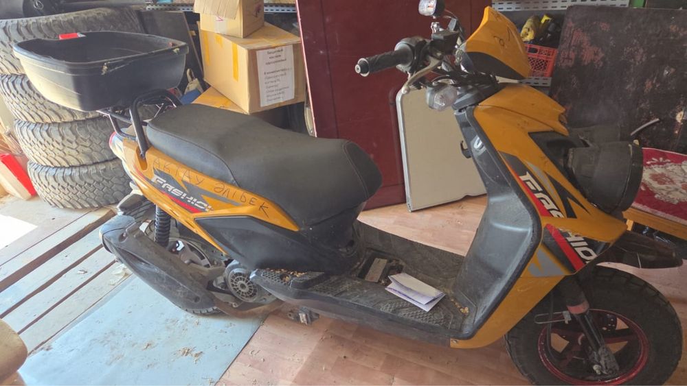 Мопед бумер лиа мотор