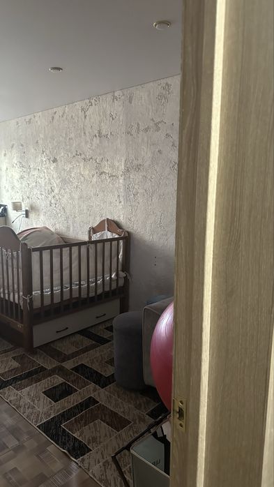 Меняю квартиру из 5 комнат