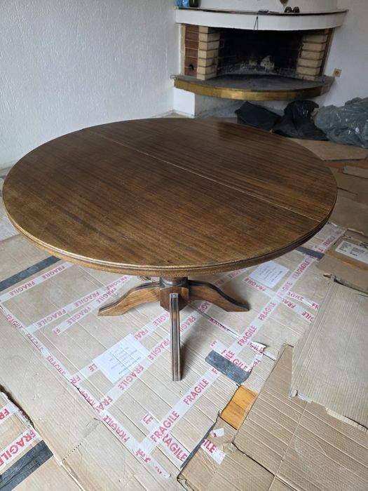 Кухненска маса, разтегателена