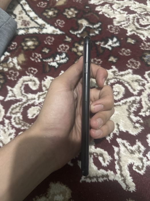 Iphone 7  128 gb erkan alishgan uselleni 87 % ideal