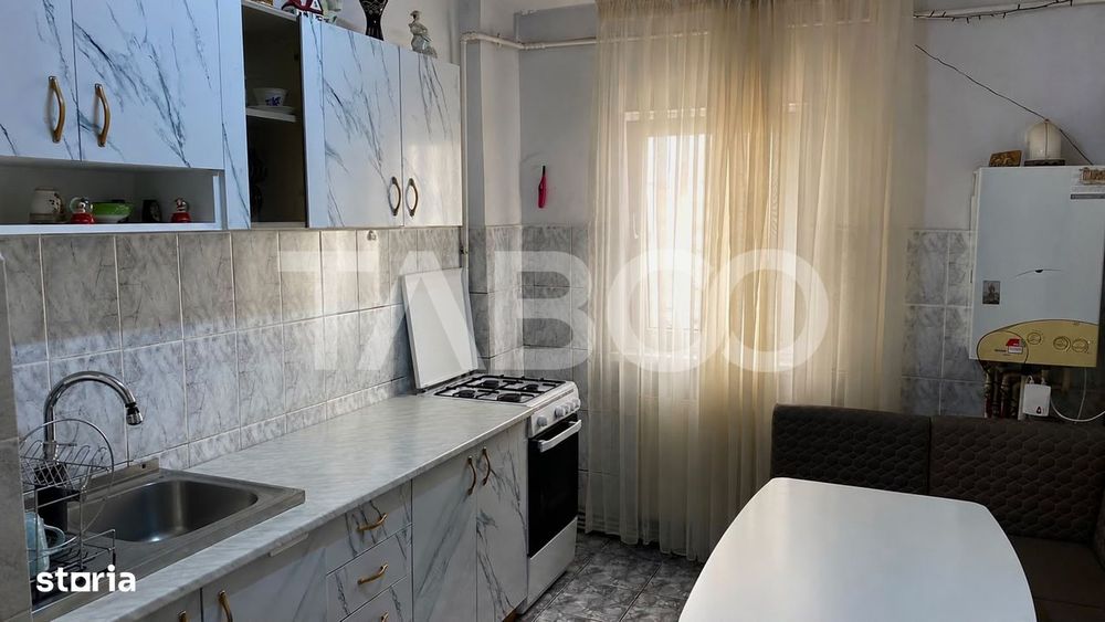 Apartament decomandat 2 camere 50 mpu si balcon 3 mp de inchiriat