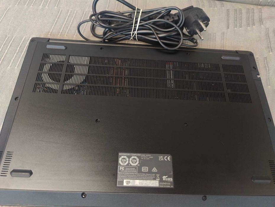 Thomson NoteBook Computer NL57PU