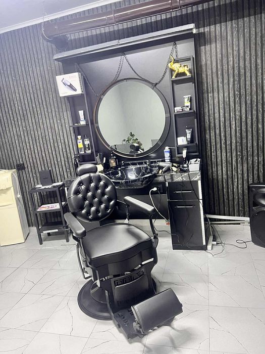 Обзавеждане за  Бръснарски салони