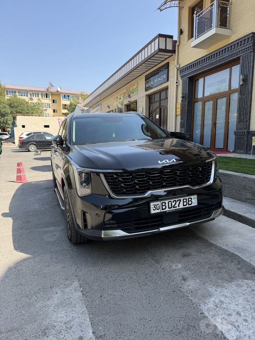 Срочно сотилпди kia sorento 7 kishili